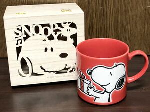 木箱入り PEANUTS SNOOPY Happy Holiday ピーナッツ スヌーピー ベストフレンズ マグカップ マグ コップ コーヒー MADE IN JAPAN 日本製