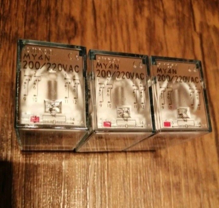 オムロン OMRONリレー MY4N 200/220VAC （200V）3個セット 新品 未使用品