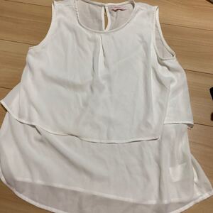 ホワイトシフォントップス