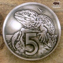 ●コンチョ ネジ式　ニュージーランド　5セント　ムカシトカゲ　18.5mm　ネジ ボタン コイン パーツ_画像1