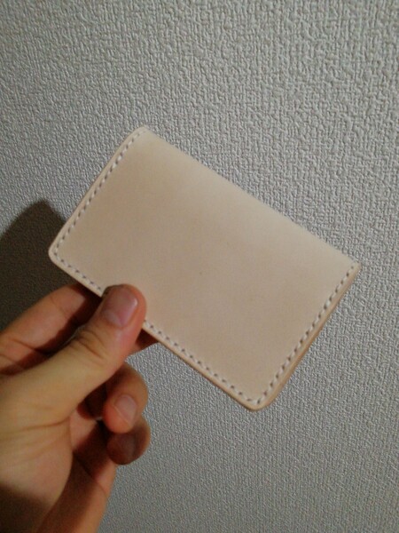 【ハンドメイド】エイジングを楽しむヌメ革の大容量名刺入れ
