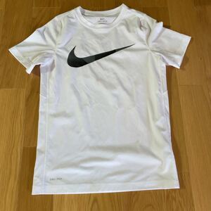 NIKE ナイキ 半袖Tシャツ