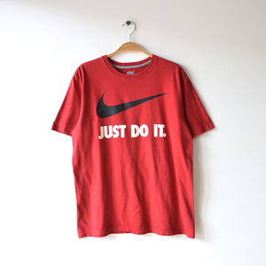 【送料無料】ナイキ JUST DO IT. スポーツ Tシャツ NIKE アメリカ古着 USA メンズM 古着 赤色 BB0133
