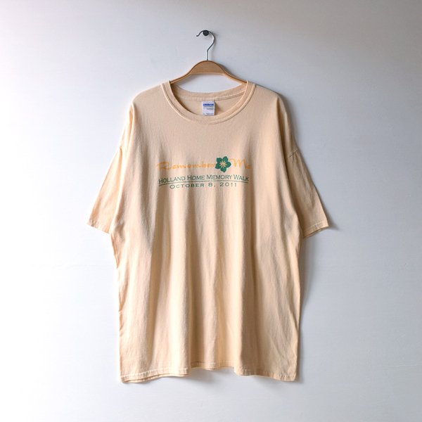 【送料無料】GILDAN リメンバーミー ロゴプリント ビッグサイズ Tシャツ メンズXL オーバーサイズ ギルダン USA アメリカ古着 BB0146