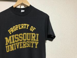 【送料込み】70sヴィンテージ ！MADE IN USA アメリカ製 黒ブラックカレッジ 半袖Tシャツ size M