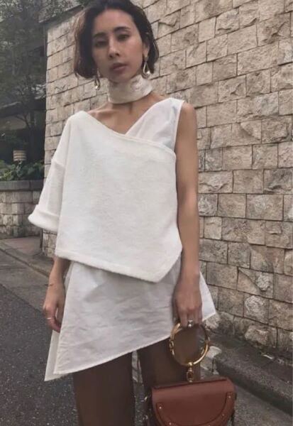 AMERI UNEVENNESS LAYERED TOP