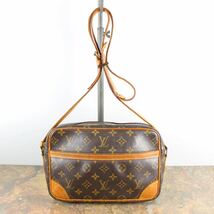 LOUIS VUITTON M51272 MB0044 MONOGRAM PATTERNED SHOULDER BAG MADE IN FRANCE/ルイヴィトントロカデロモノグラム柄ショルダーバッグ_画像1