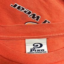 PIKO ピコ M メンズ 男性 Tシャツ カットソー 両面プリント ロゴ 英字 丸首 クルーネック 半袖 綿100% コットン サーモンピンク_画像3