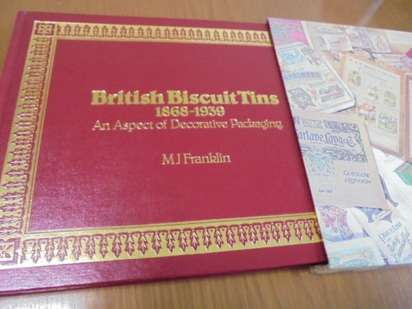 洋書British Biscuit Tins　イギリスアンティーク缶　ティン　1868-1939　 美しく装飾されたtin　BOX 