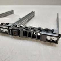 【中古パーツ】DELL PowerEdge R420 E18S モデルの【HDDマウンタ】2.5インチ■DELL R420 HDDマウンタ 2台+ネジ8本セット_画像3