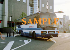 Ｆ-16A【バス写真】Ｌ版２枚　宮崎交通　エアロクイーンM　あおしま号　大阪線