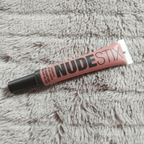 新品　nudestix　3-1　アイシャドウ　チーク　リップ