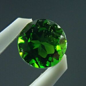 クロムダイオプサイド CDP041 ロシア産 0.48ct (1ct=0.2g)(サイズ約4.4mm×4.4mm×3.2mm ) 透輝石 天然石 ルース