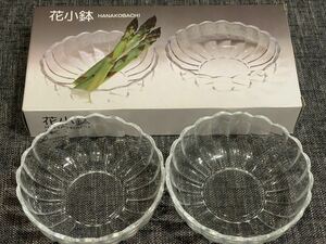 (送料無料)未使用品 日本製 ガラス製小鉢 2客セット ■サイズ 直径 約13.3㎝、高さ 約4.5㎝