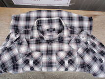 バーバリー　ブラックレーベル　チェック柄の長袖シャツ　サイズ2_画像3