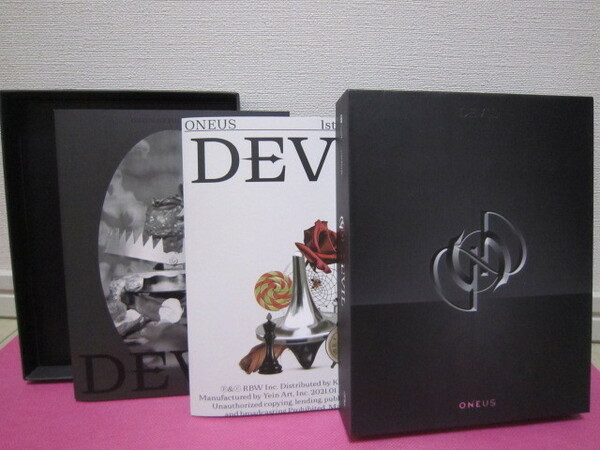 K-POP♪ ONEUS ワンアス 1集「DEVIL」Black ver. 韓国盤CD＋フォトブック BOX仕様／ディスク傷無し良好！