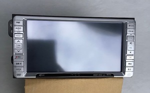 カーナビ　中古品　TOYOTA FUJITSU TEN シリアルナンバーS／NO．１　B６０１７３１