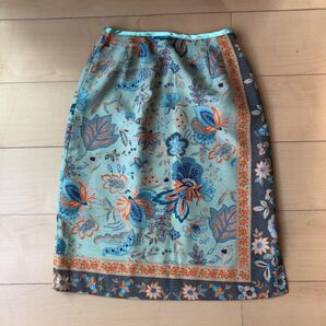 スカート S