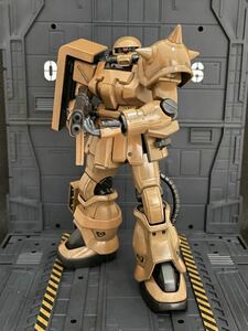 HGUC 1/144 MS-06F-2 ザクF2型 キンバライト基地仕様完成品