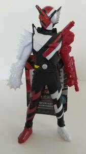 【タグ付き未使用品】 仮面ライダービルド　ファイヤーヘッジホッグフォーム　ソフビ