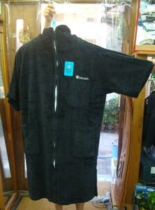  new goods DECANT MICROFIBER FULL ZIP UP PONCHO(te can to microfibre full Zip up poncho ) single color (BLACK)