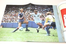 イレブン・WOLRD SOCCER REVIEW・1976年・11冊/速報’78Wカップ目指しスタートしたイングランド代表/9月王様ペレとコスモスがやってくる _画像4