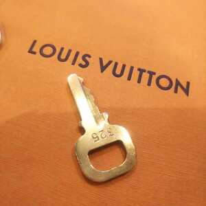送料無料 鍵のみになります。番号325 美品 Louis Vuitton パドロック カデナ 南京錠 ルイヴィトン 鍵 ゴールド