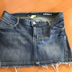 ショートスカート