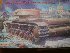 ★バウマン1/35【　KV-1重戦車1942年型カーベ－カーヴェ-イースタンエキスプレス】★