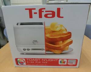 美品 T-fal ポップアップトースター トーストアンドライト [218-337] ◆送料無料(北海道・沖縄・離島は除く)◆S