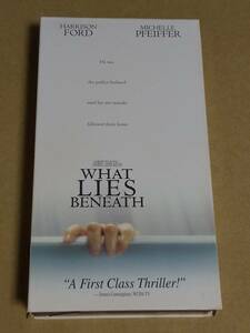 中古ビデオテープ　VHS『WHAT LIES BENEATH ホワット・ライズ・ビニース』送料無料