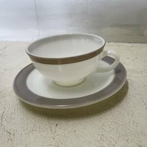  antique Pyrex cup & saucer set / 2 tone Pyrex tableware Canada made milk glass Vintage Old rare 