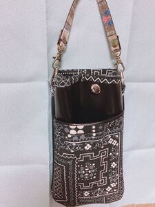 スマホポーチ ハンドメイド