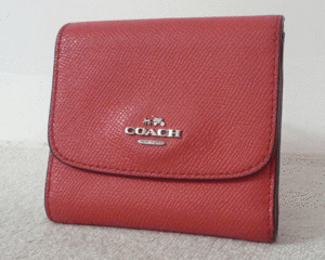 コーチ　COACH　レザー　コーラルレッド系　三つ折り　財布　ウォレット　レディース