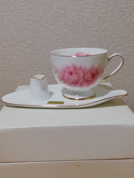 【新品・未使用】ボーンチャイナ コーヒーカップ&ソーサー