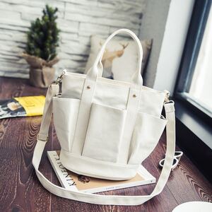 トートバッグ レディース 2WAY 多ポケット キャンバス コンパクトながらたっぷり入る 実用性◎ 帆布ショルダーバッグ 大容量 ホワイト