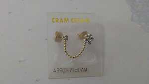 *CRAM CREAM* Gold color × rhinestone * chain &. flower earrings *