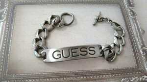 □GUESS　刻印□シルバーカラー・チェーンブレスレット□