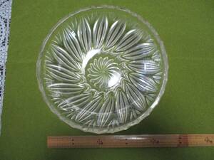 ガラス　大皿　盛皿　フルーツ皿　昭和レトロ　約22センチ