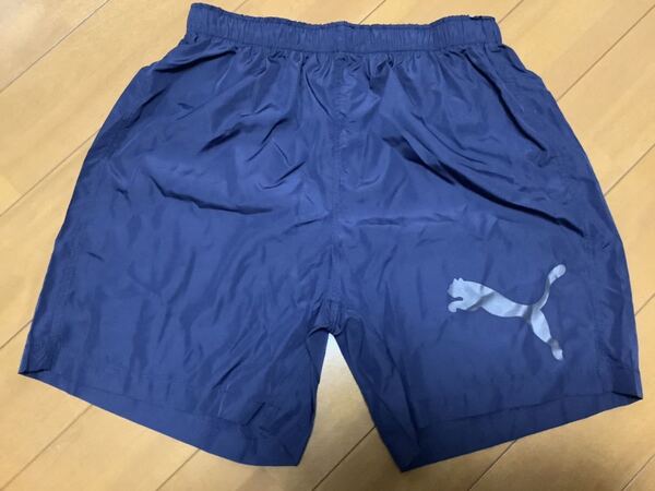 送料込み(新品)プーマ ライト短パン サイズM