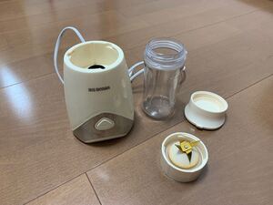 値下げ!アイリスオーヤマ ボトルブレンダー