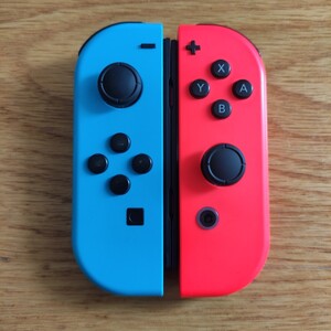 Nintendo Switch Joy-Con ジョイコン ネオンレッド ネオンブルー 左右セット