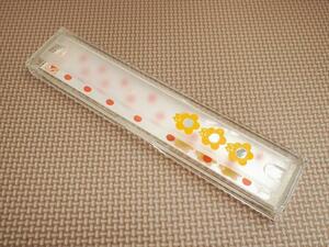  retro Vintage stationery miscellaneous goods last 1* acrylic fiber pen case * yellow flower * stationery writing brush box 