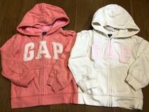 パステルオレンジ　Baby　GAP　パーカー　サイズ100　4years_画像1