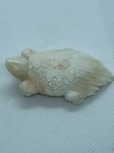珊瑚　彫刻　亀　カメ　縁起物　アンティーク　古美術 