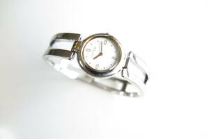  Courreges courreges женские наручные часы браслет пятно Swatch белый циферблат 