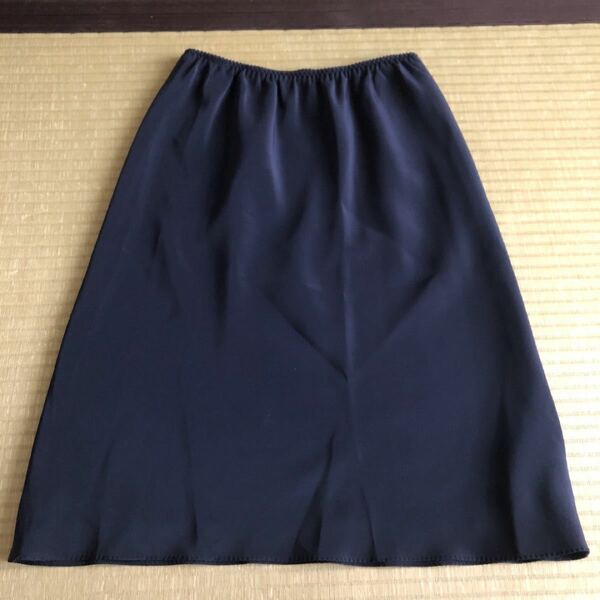 SUIVI. 紺色スカート　M