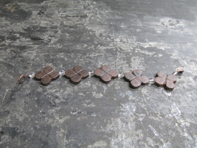 Браслет из четырехлистного клевера с масляной отделкой палисандра и кристаллами 5 зерен:c, Ручной работы, Аксессуары (для женщин), другие