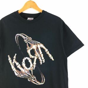 ビンテージ 00s【KORN】ボーンハンド Tシャツ USA製 M コーン ラップ ロックt レア スカル 古着 LIMP NIRVANA BJORK MARILYN MANSONの画像1