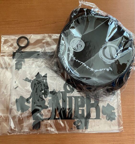 【新品、未開封】NieR ショルダーバッグ、クリアポーチ